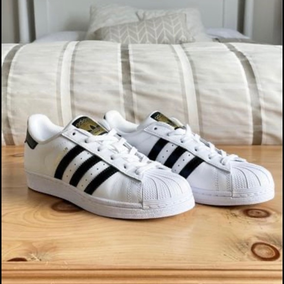 adidas Shoes - Womens Adidas Superstar Athletic Shoe - Size 7